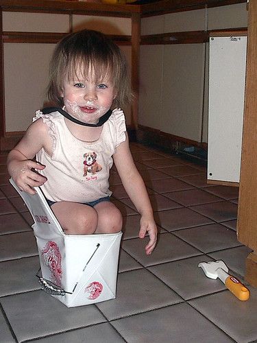 From Takeout Box Home to Delivery Adventures: A Girl’s Bond with Her Dad