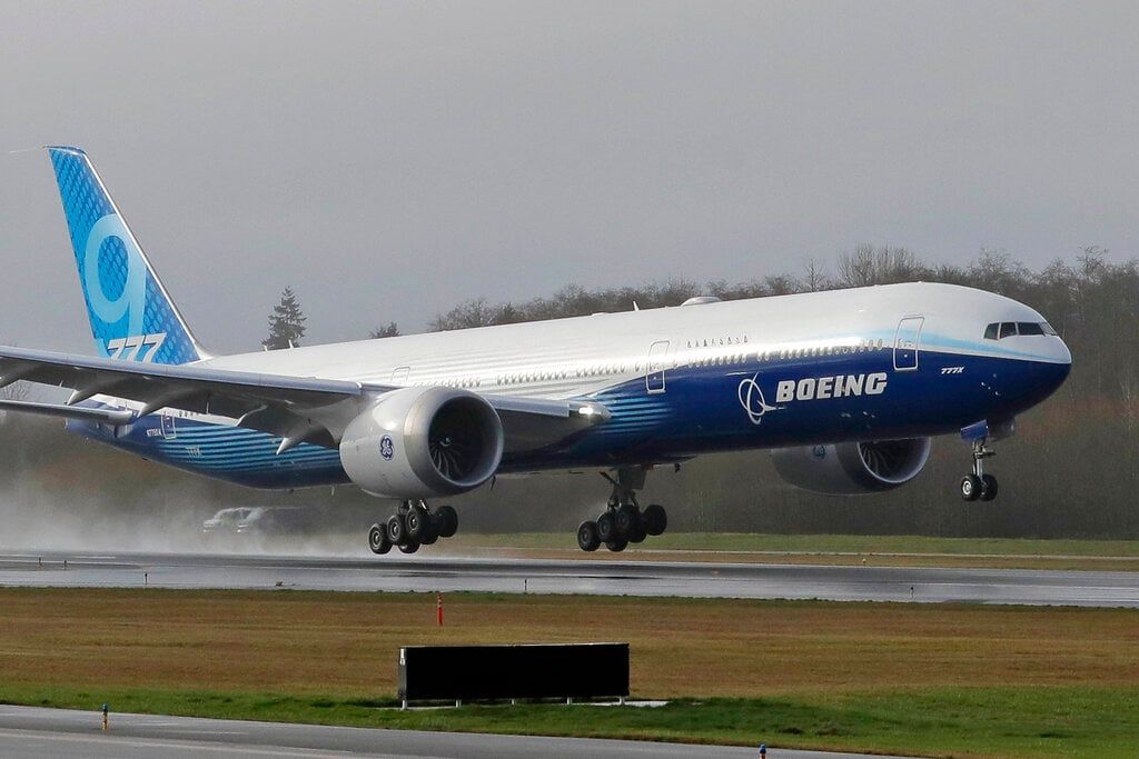Inside the Boeing 777X Test Jet: Folding Wings, Giant Engines, and the Push Towards Certification