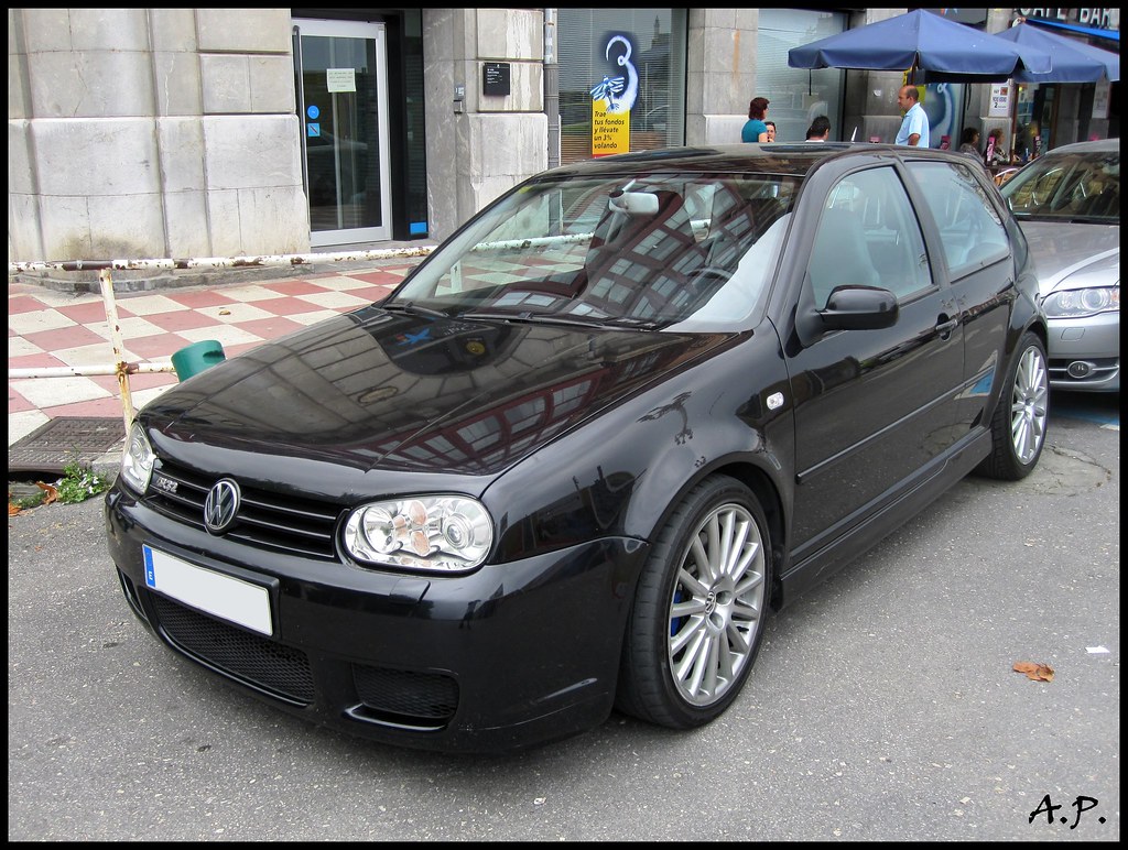 volkswagen golf hatchback