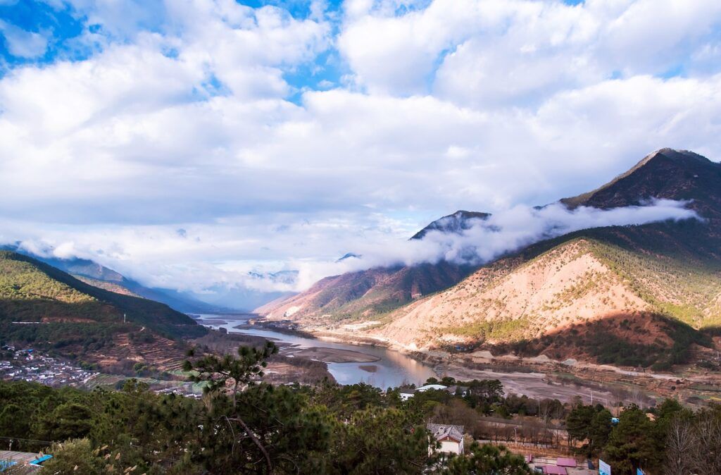 yunnan, china, traveling