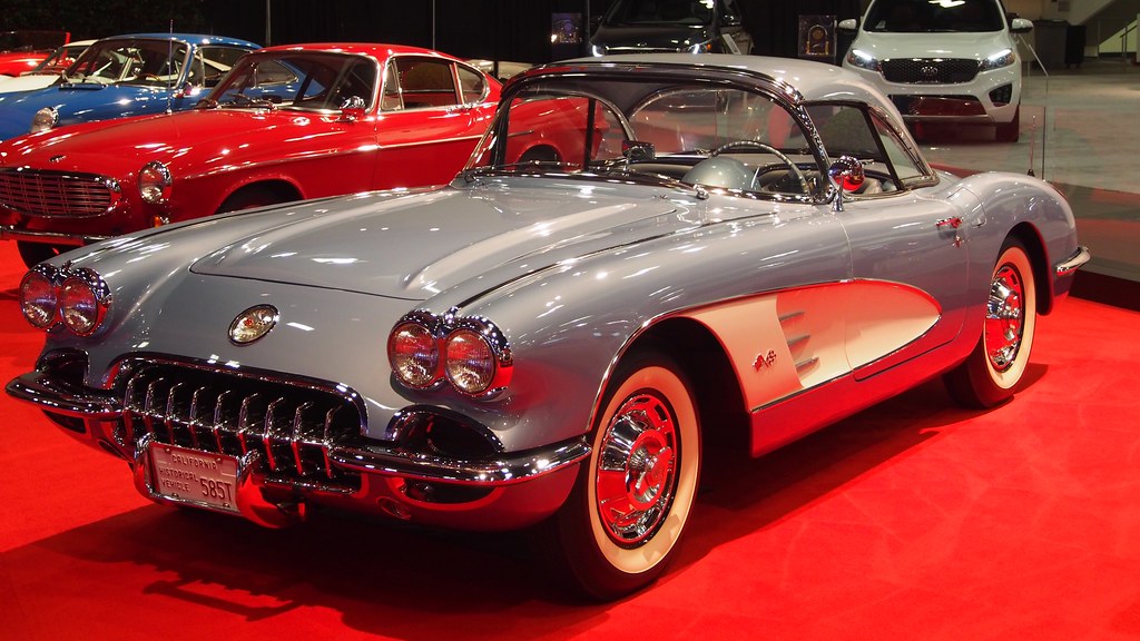 Unleash Your Inner Enthusiast: Discover 12 Legendary Classic Corvettes That Defined American Automotive Excellence!