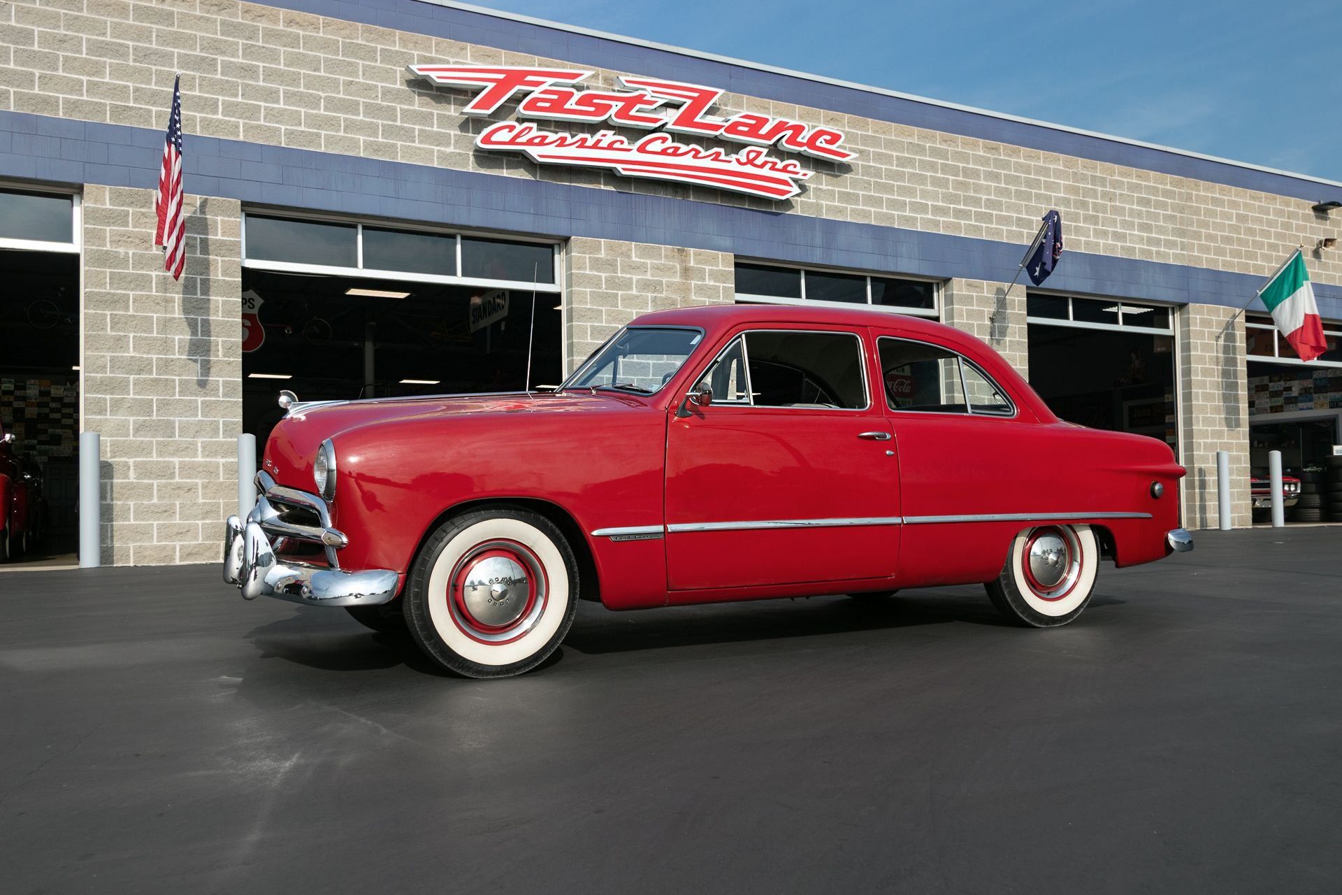 Everyone Wants These 14 Classic Cars In Their Garage: A Deep Dive for Enthusiasts