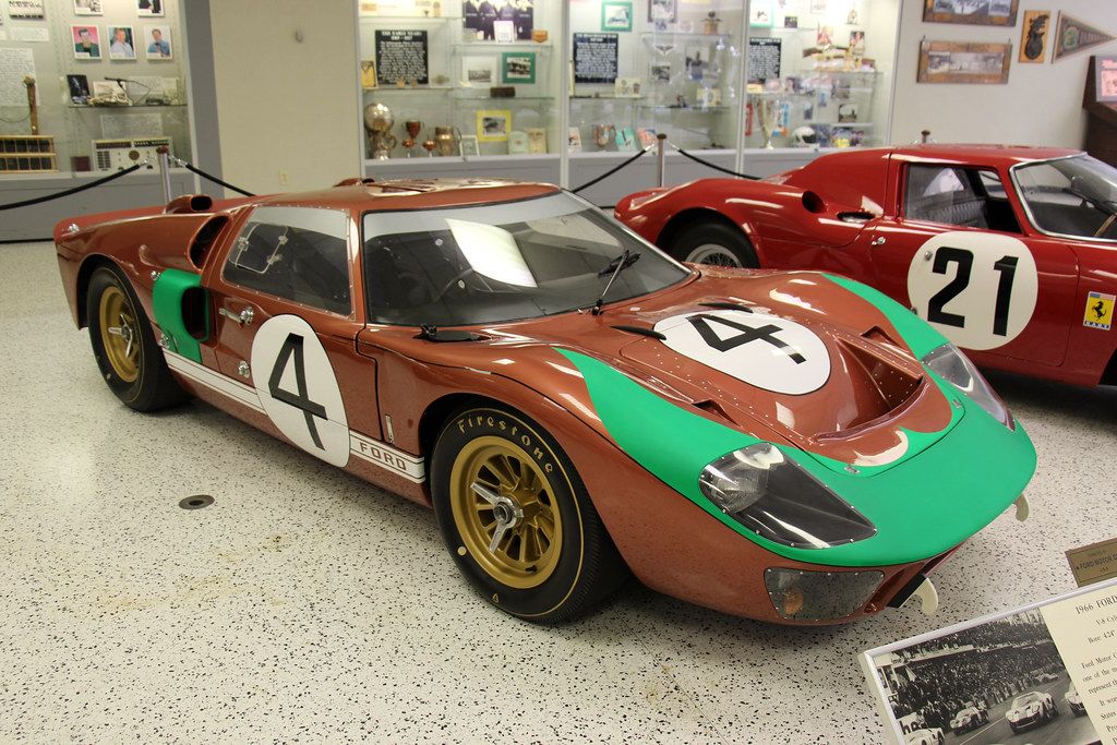 The Ford GT40 Le Mans Racer (427 FE Powered)