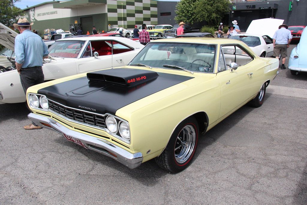 1968 Plymouth Road Runner Hemi