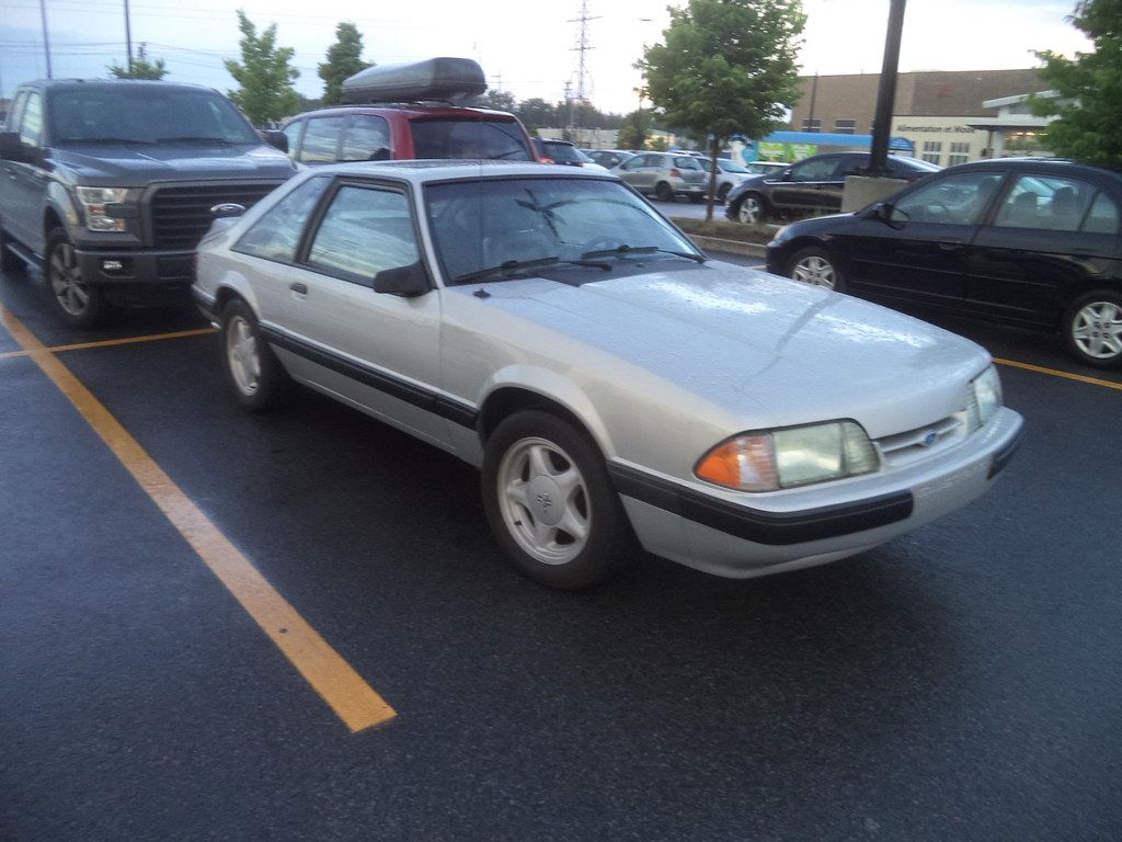 1987 Ford Mustang LX 5.0