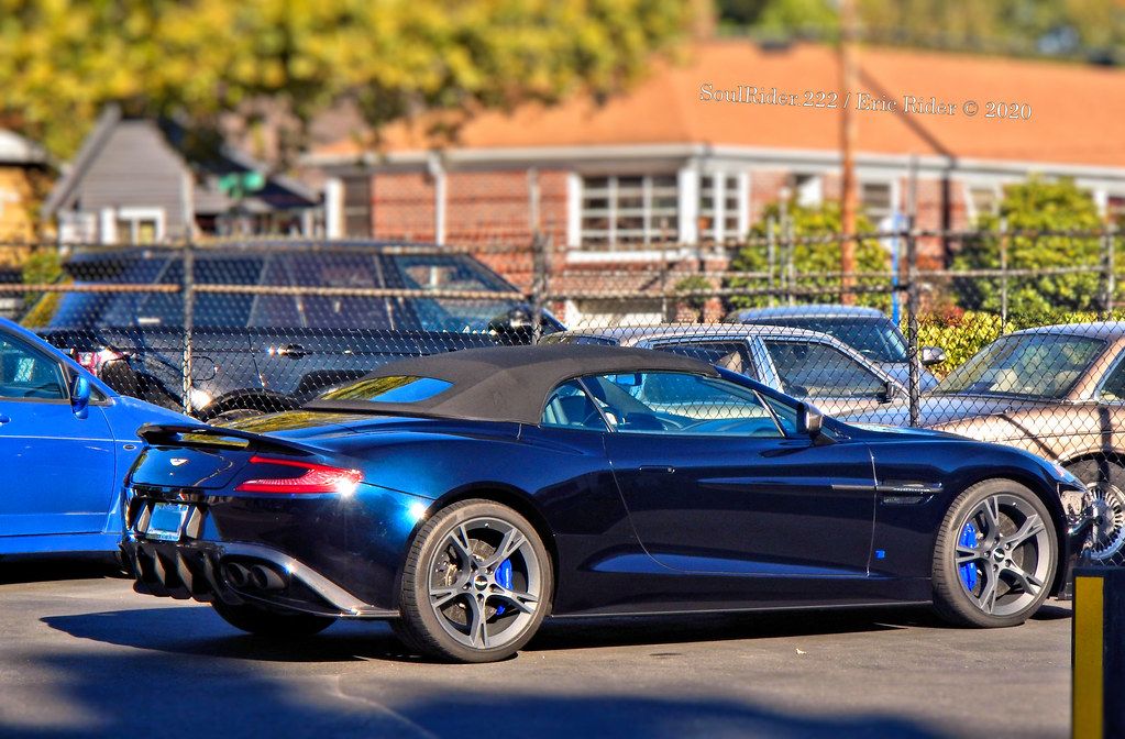 Aston Martin Vanquish S Volante Tom Brady Signature Edition
