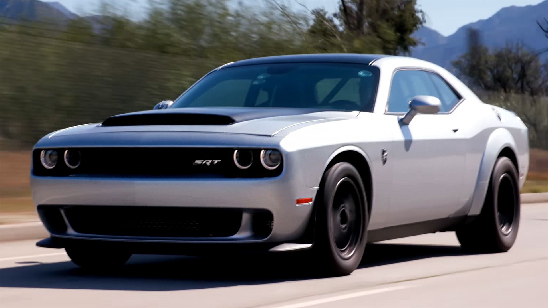 The Dodge Charger Daytona SRT: Redefining Factory Muscle for the Electric Age