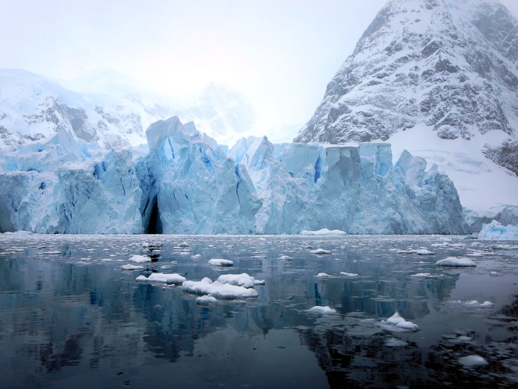 Frozen in Time: A Glacier’s Retreat Reveals a Perfectly Preserved Man After 28 Years, Offering Both Closure and a Potent Climate Warning