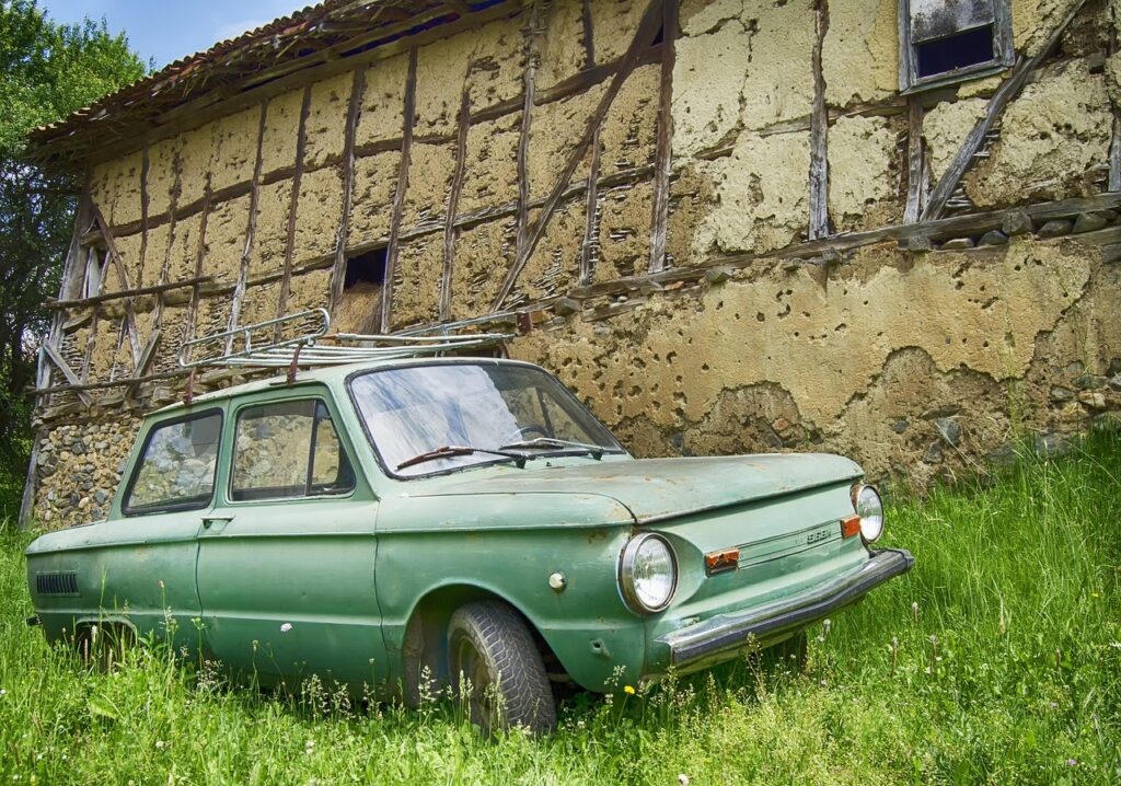 made in soviet ukraine, rear engine, air cooled, zaz zaphorozhets, zaz 968m, roof rack, bulgaria, village, barn, spring, nature, russian chevrolet corvair, transportation, vintage, retro, corvairski