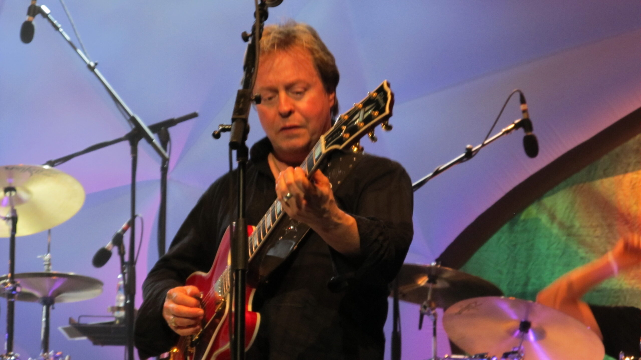 Rick Derringer, Whose Six-Decade Career Spanned ‘Hang On Sloopy’ and ‘Rock and Roll, Hoochie Koo,’ Dies at 77