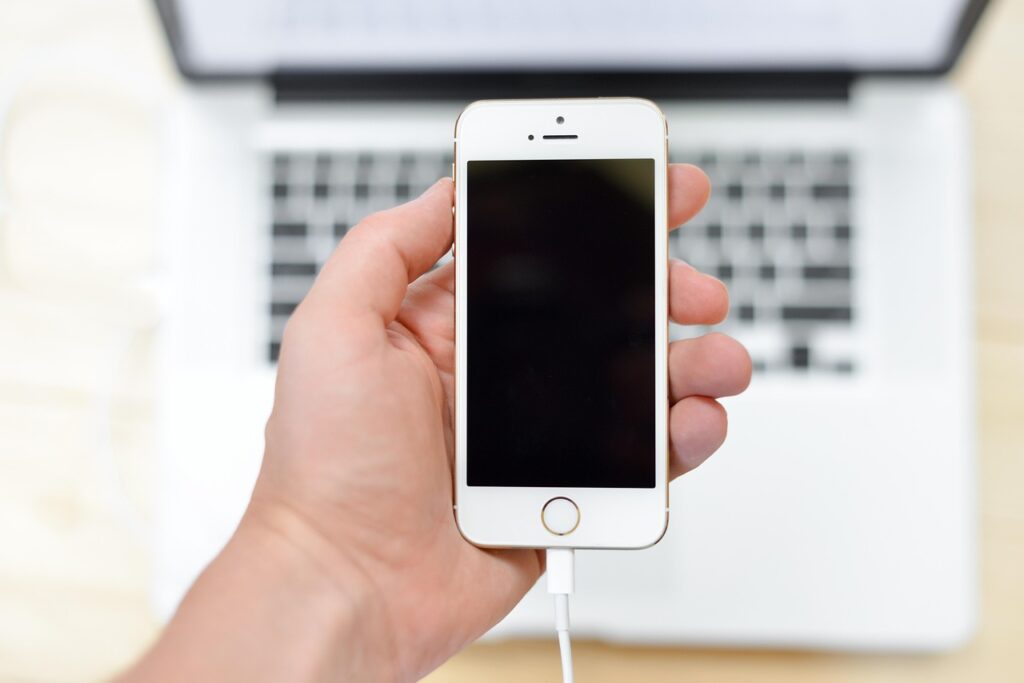 phone, mobile, communication, telephone, technology, cellphone, call, cellular, computer, electronic, smartphone, internet, display, iphone, device, touchscreen, multimedia, apple, cellphone, cellphone, cellphone, cellphone, cellphone, call