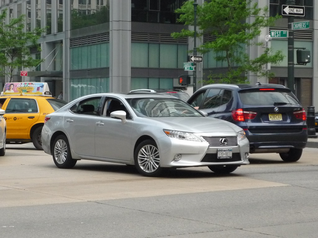14 Cars That Broke Owners’ Trust: The Models That Left Drivers Stranded and Wishing for a Do-Over