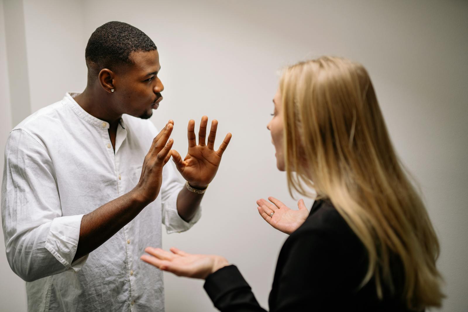 Beyond the Breaking Point: 12 Unmistakable Signs Your Relationship Is Secretly Telling You It’s Time to Go