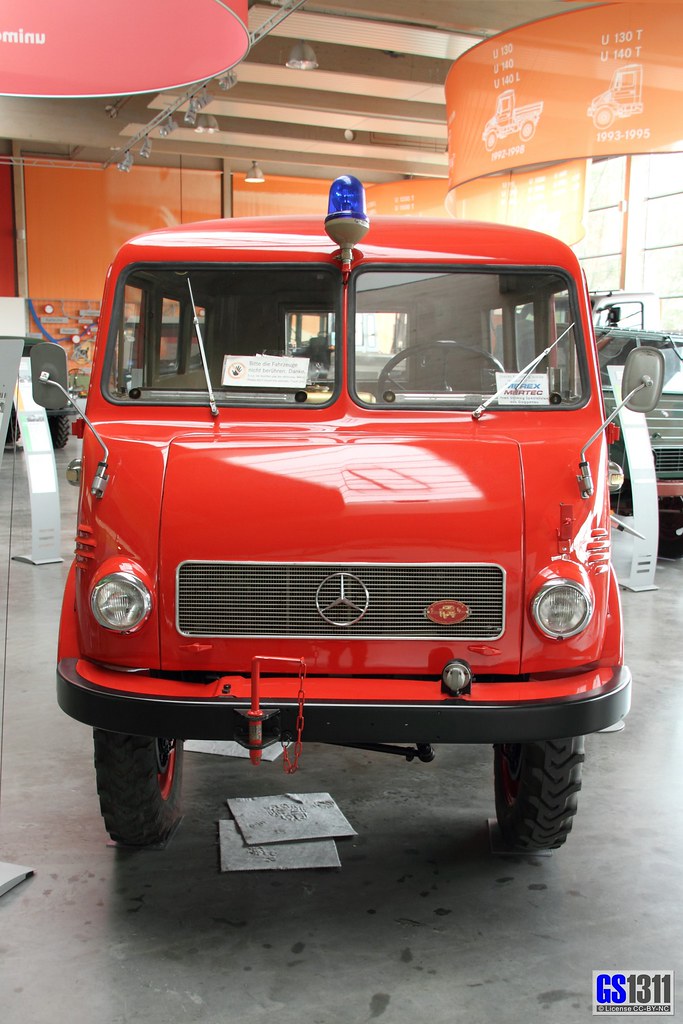Mercedes-Benz Unimog