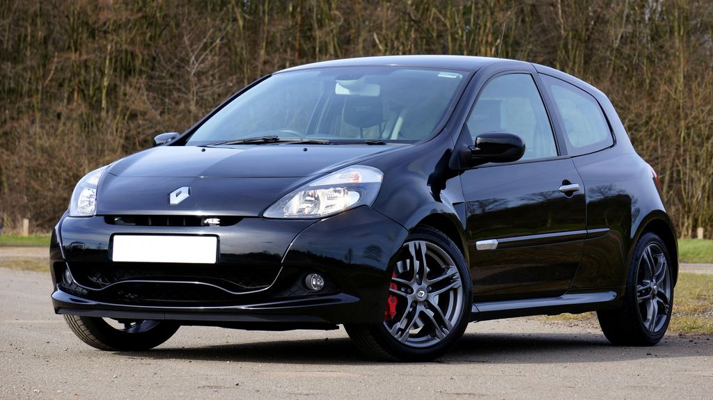The Elusive Renault Clio Sport