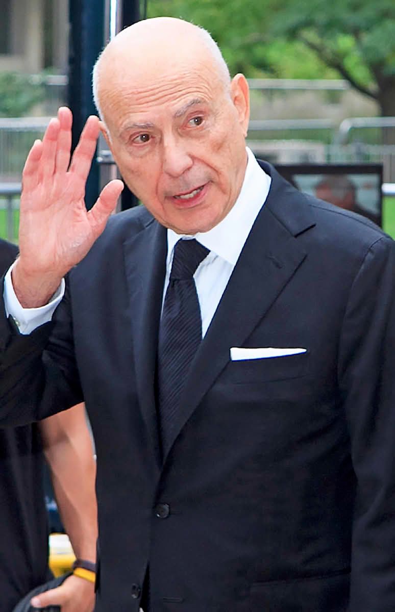 Alan Arkin, Oscar Winner and Versatile Force, Dies at 89: A Legacy of Wit, Depth, and Unforgettable Performances