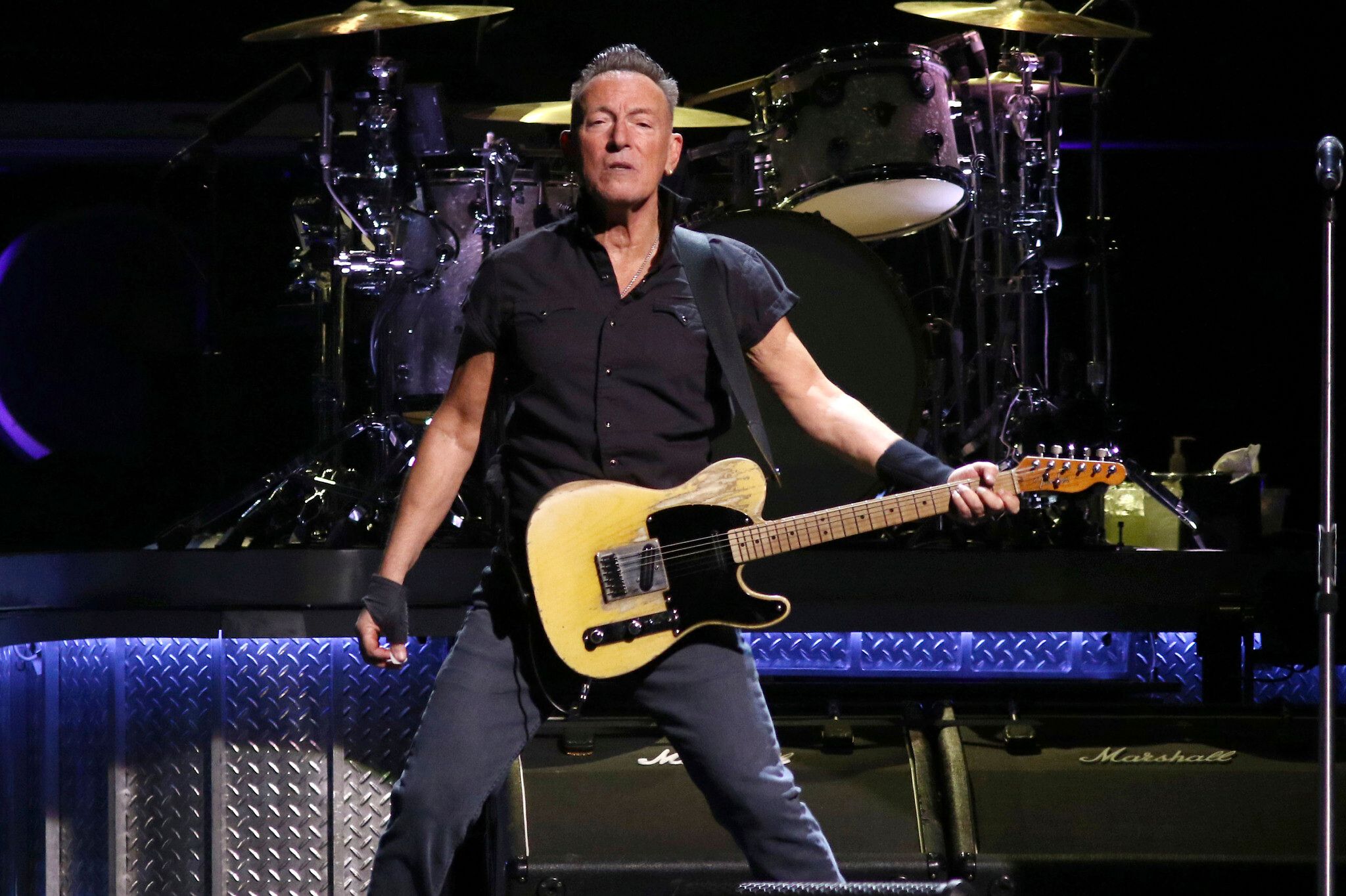 The Enduring Story of a Legend: Bruce Springsteen’s Path from Asbury Park to Global Icon