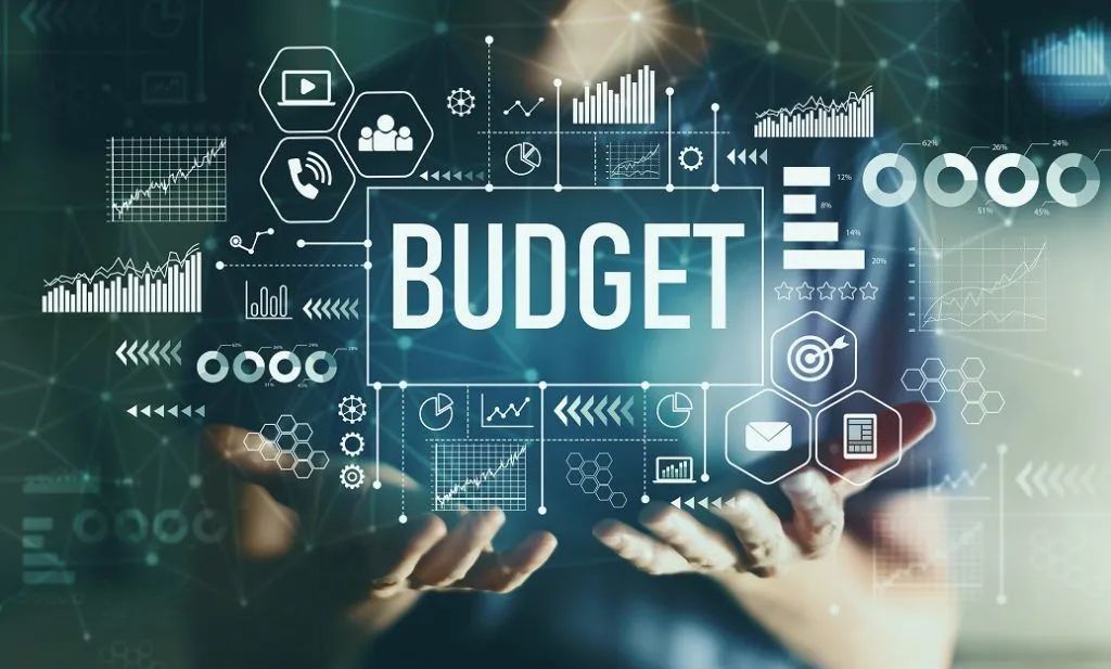 Budget Constraints and Visual Effects: The High Price of Imagination