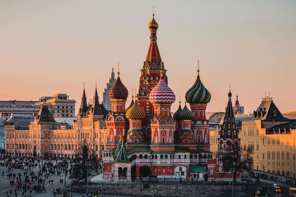 The Enduring Global Reach and Linguistic Tapestry of the Russian Language: An In-Depth Exploration