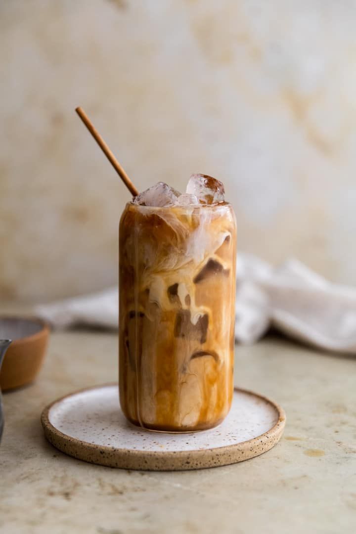 I Ranked 7 Popular Coffee Chains’ Iced Lattes — And Here’s My Ultimate Choice