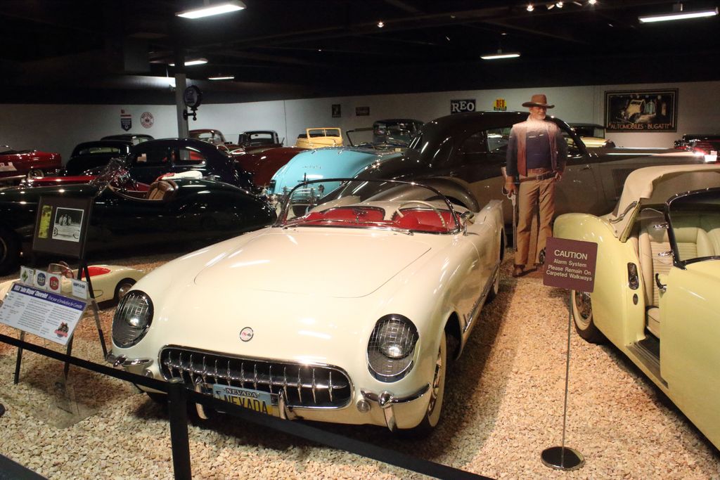 John Wayne – 1953 Chevrolet Corvette C1