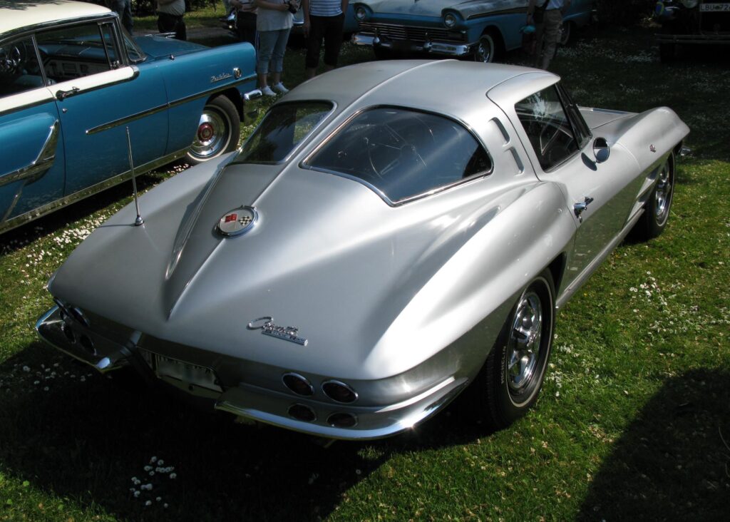 1963 Chevrolet Corvette Stingray (Split-Window)