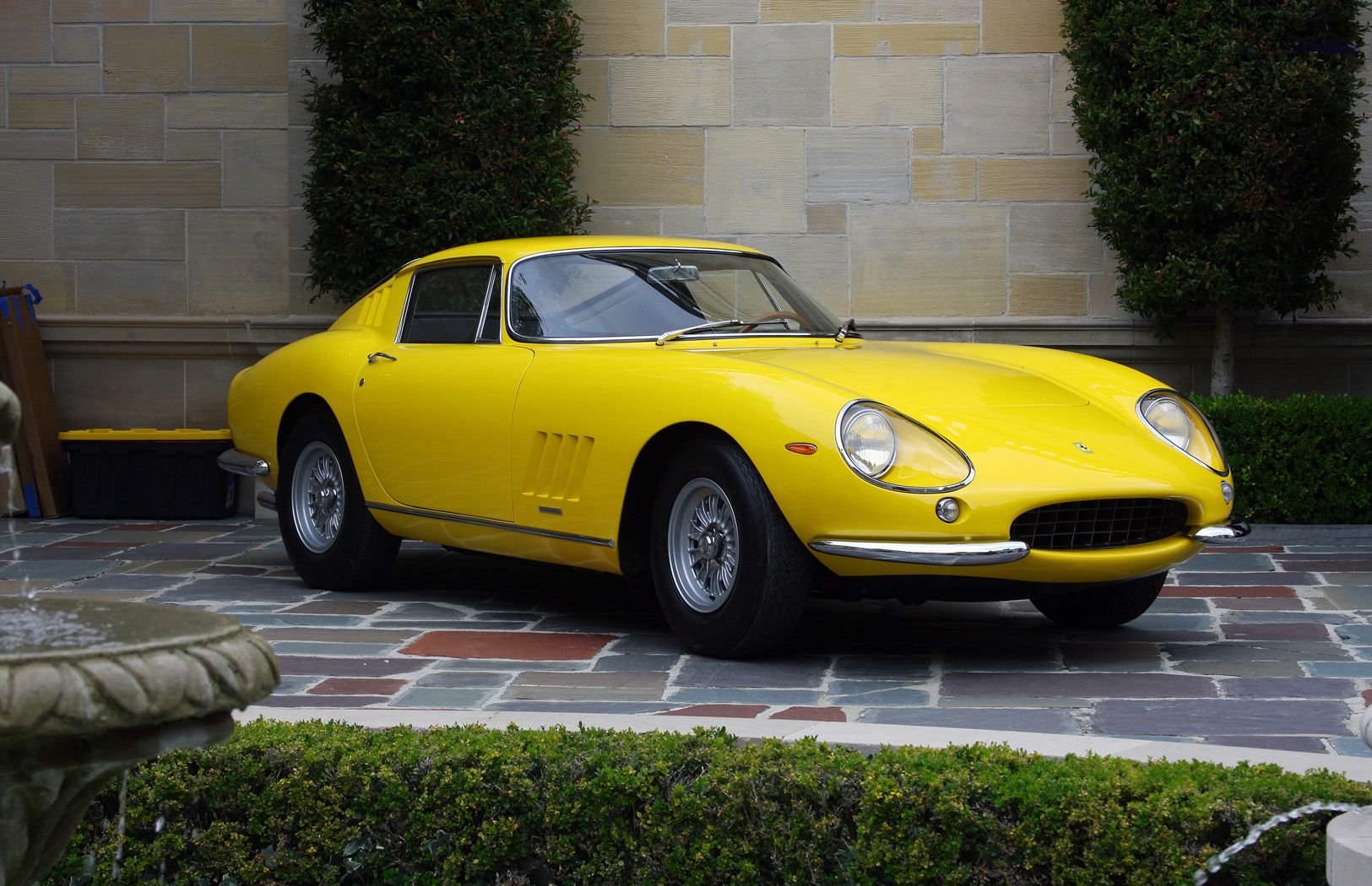 European Elegance: Ferrari 275 GTB