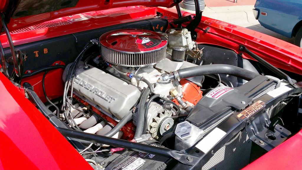 Chevrolet 427 L72 big-block engine