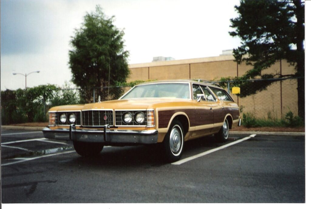 1970s Ford Galaxie / LTD Country Squire