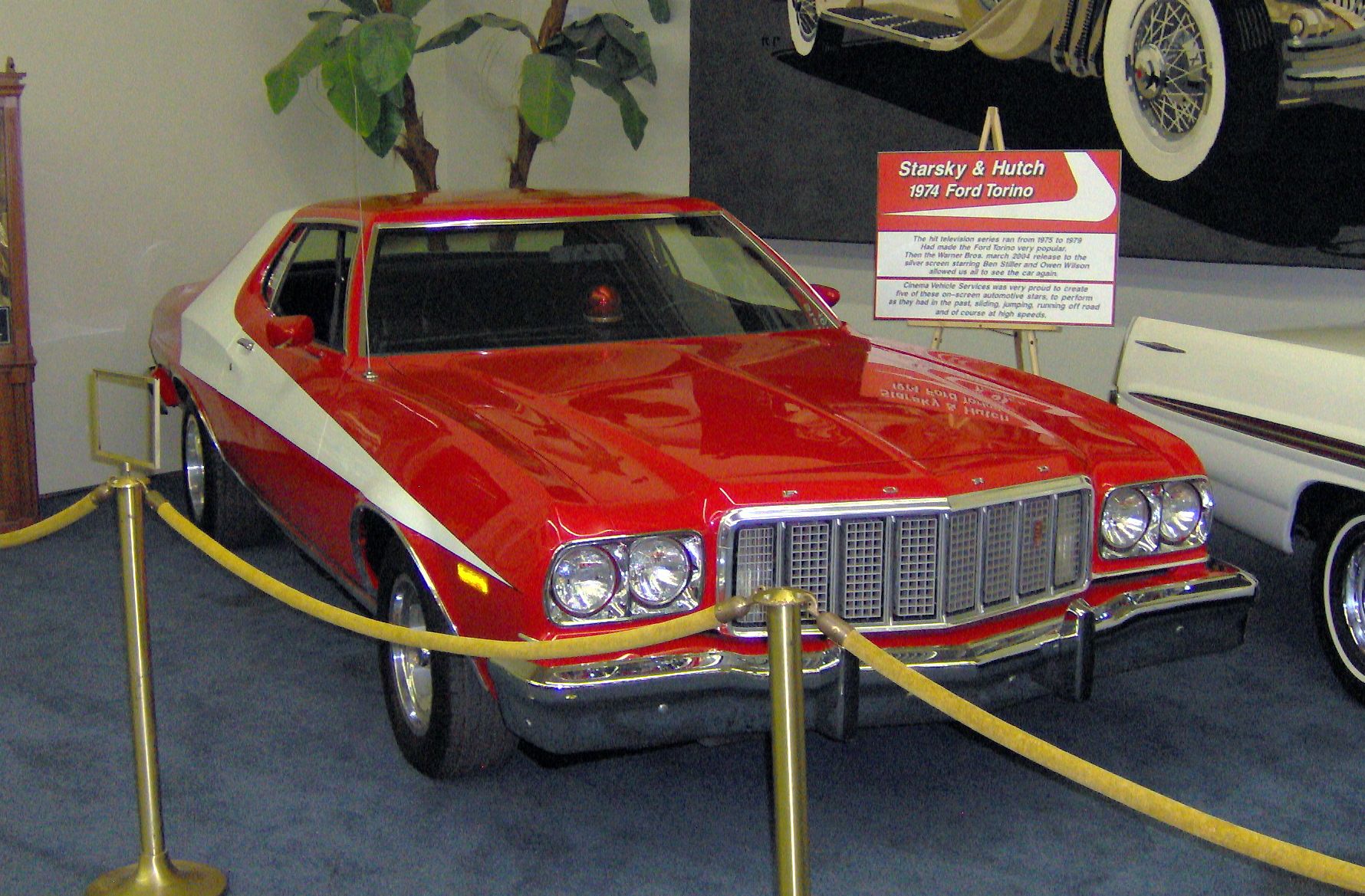 1974 Ford Gran Torino (2004 Starsky & Hutch Remake)