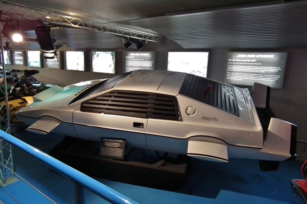1976 Lotus Esprit Series I – The Spy Who Loved Me (1977)