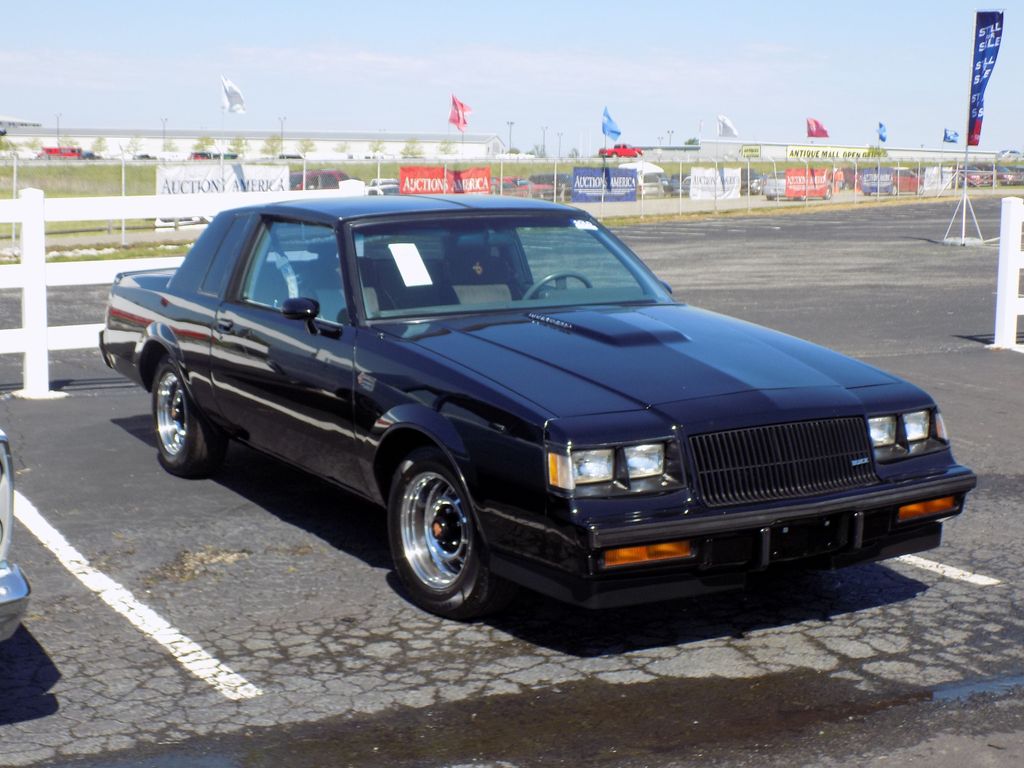 Buick Grand National muscle car