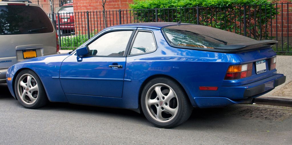 1984–1991 Porsche 944 Turbo
