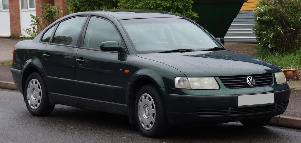 Volkswagen Passat (5-Year-Old Model)