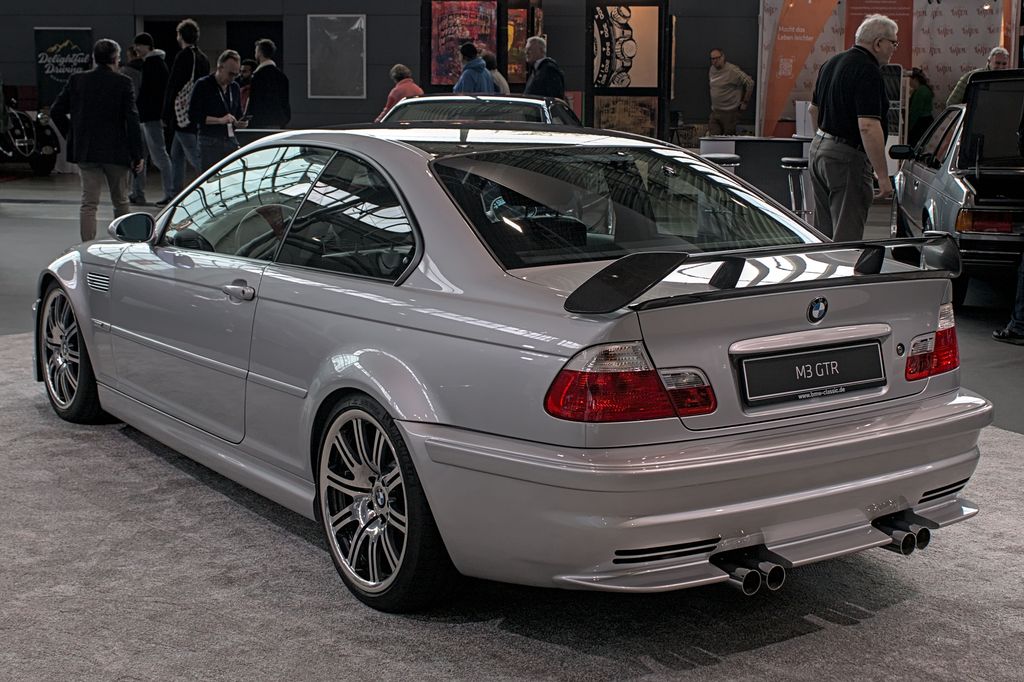 2002 BMW M3 GTR Strassenversion