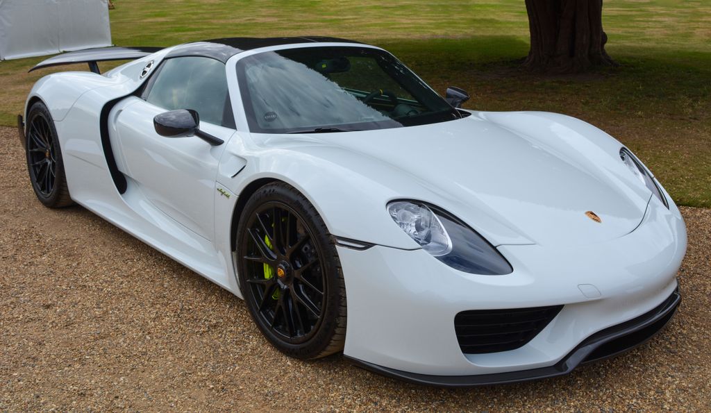 2015 Porsche 918 Spyder