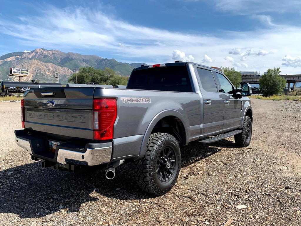Ford F-250 Super Duty (V8)