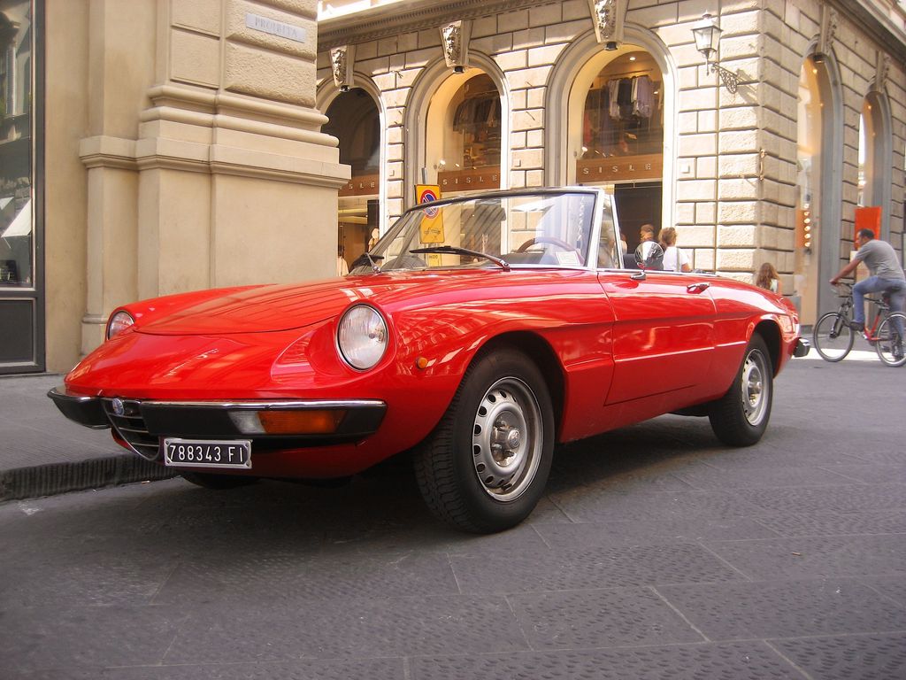 Alfa Romeo Spider (1966-1994)