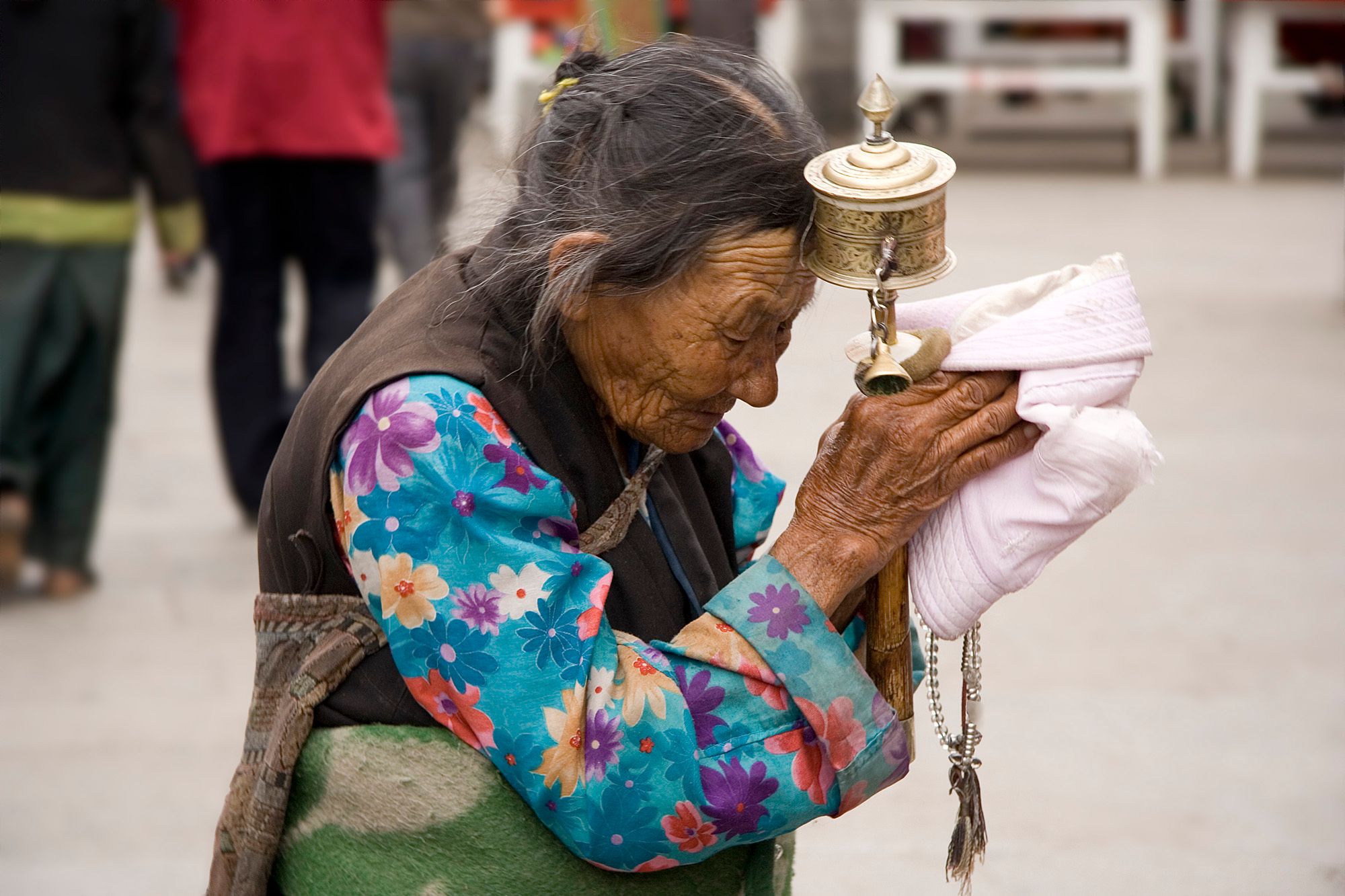 Walk Lhasa’s pilgrim circuits, Tibet
