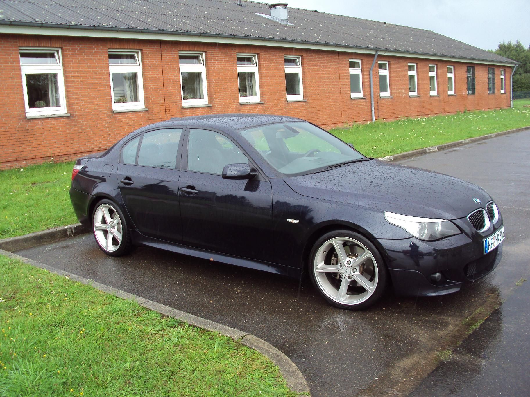 BMW 5-Series (E60)