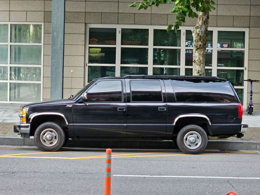 Chevrolet Suburban (GMT400)
