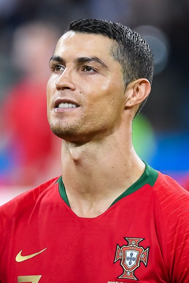 Cristiano Ronaldo and Georgina Rodriguez Are Engaged, But All Eyes Are on Her ABSOLUTELY Jaw-Dropping Diamond!