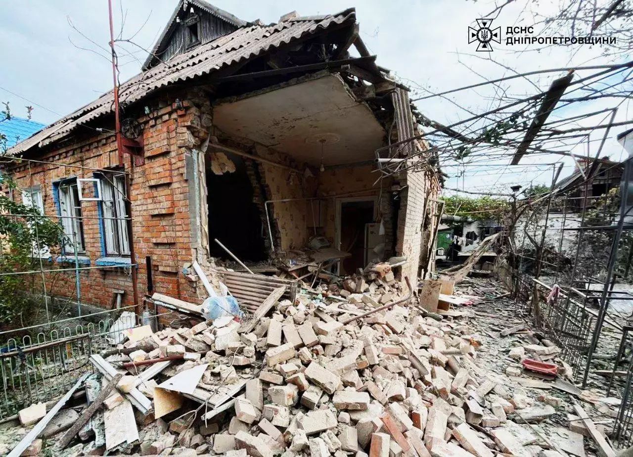 Nikopol under shelling