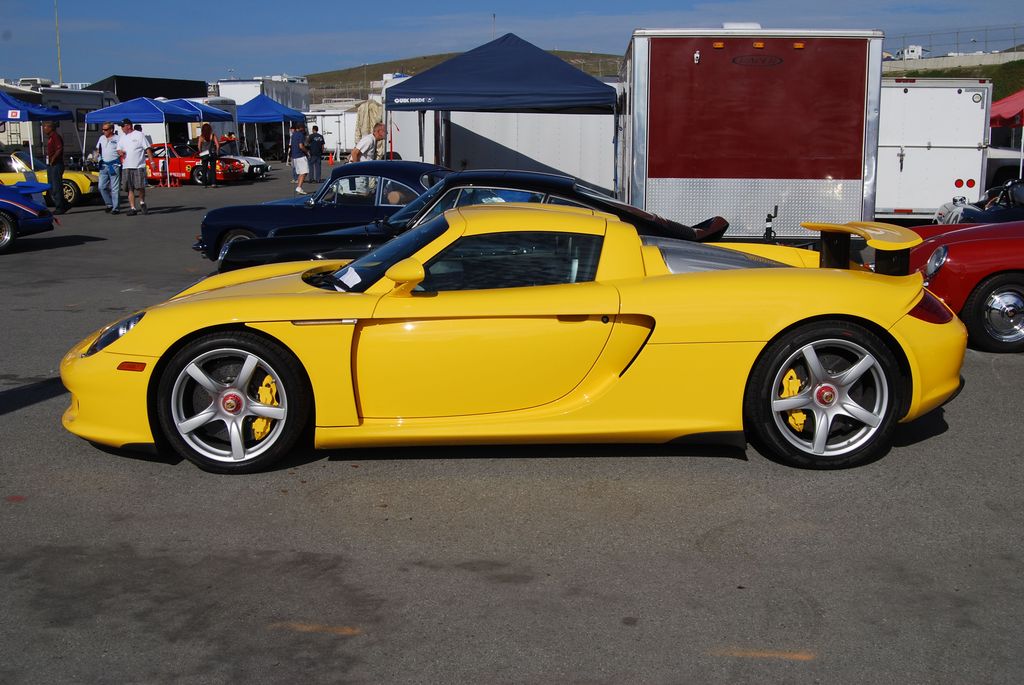 Porsche Carrera GT – A True Driver’s Car
