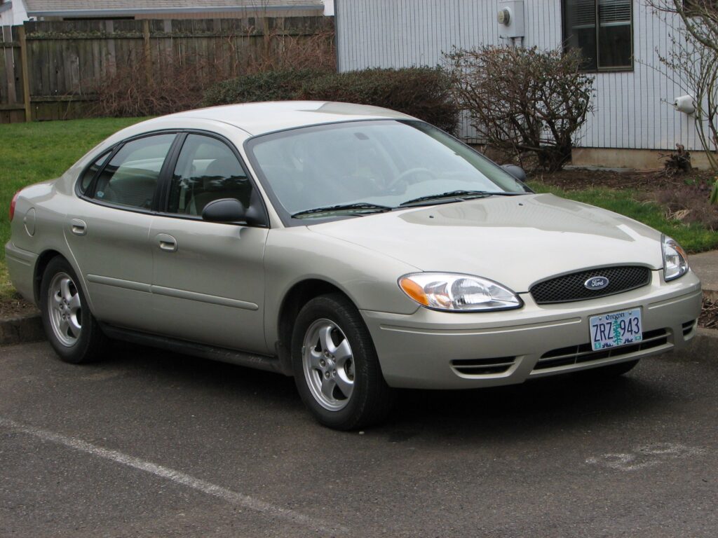 Ford Taurus: