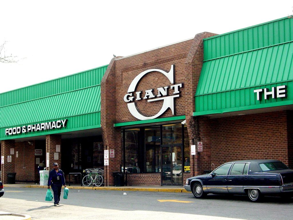 Giant Super Food Stores