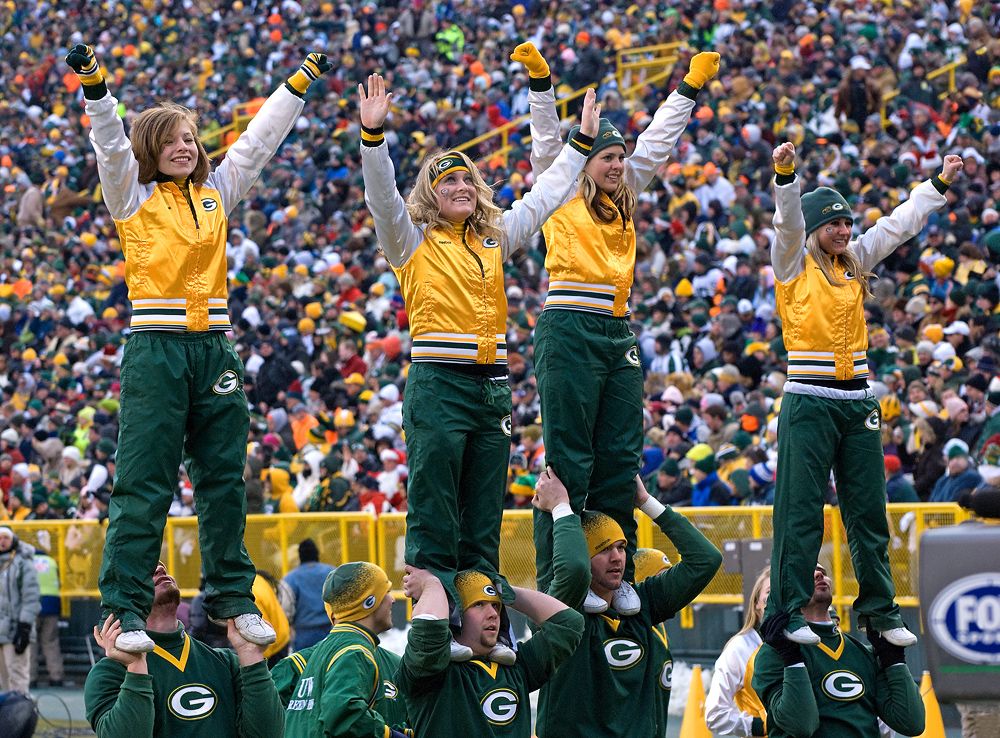 Beyond the Sidelines: An In-Depth Look at the Conservative Outcry and NFL’s Evolving Stance on Male Cheerleaders