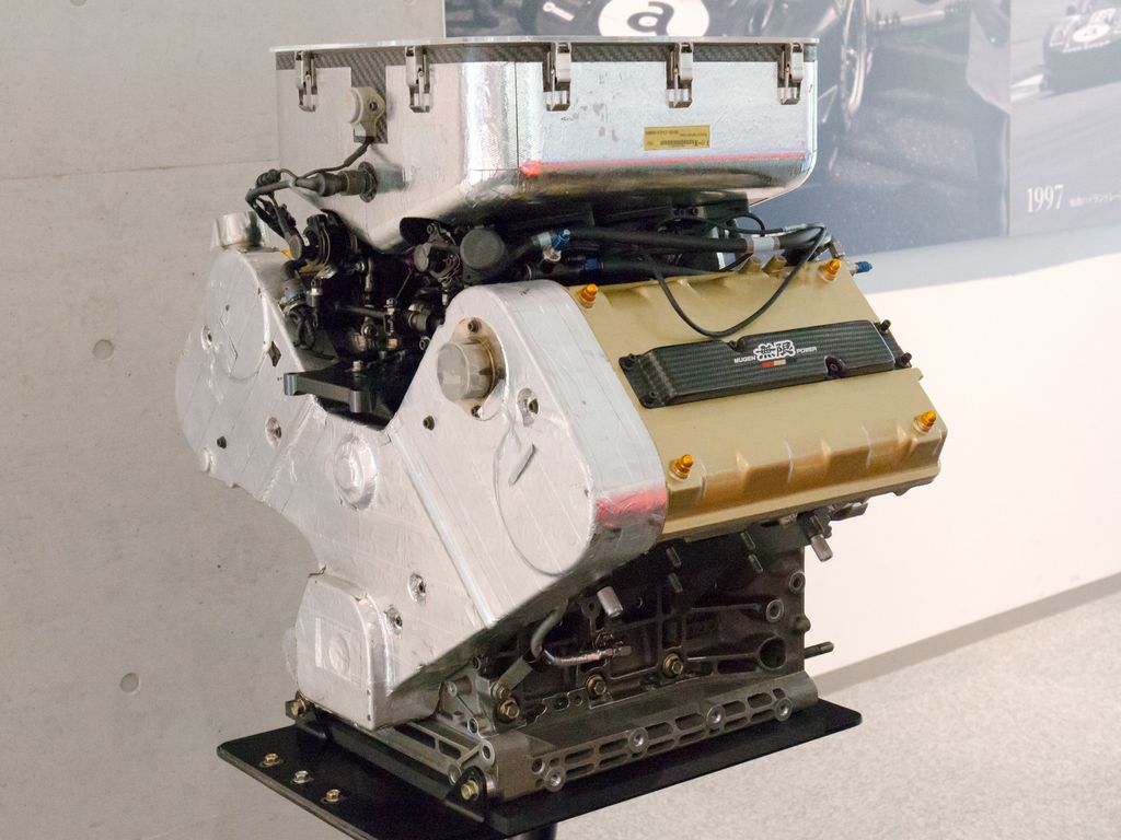 Hand-Built C32B V6 engine