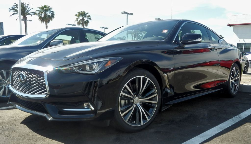 Infiniti Q60 2.0T