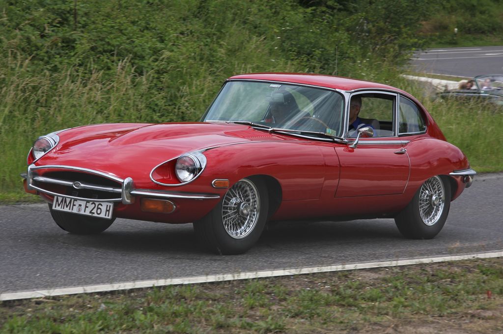 Jaguar E-Type: